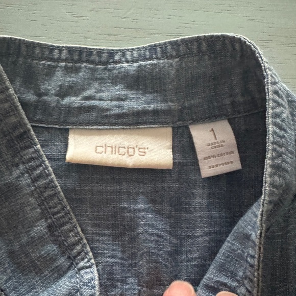 CHICO’S | Chambray Military Jacket Sz 1(8) - Picture 3 of 7